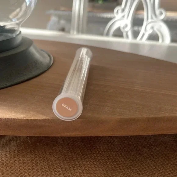 MILK MAKEUP Liquid Strobe - 0.13 oz/ 3.8 mL - BEAM - GOLD - Picture 5 of 5